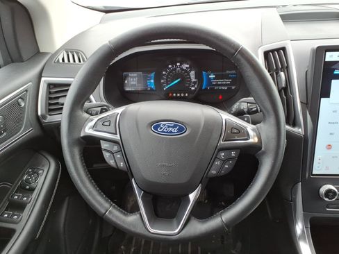 Used 2022 Ford Edge Titanium w/ Equipment Group 301A image 23