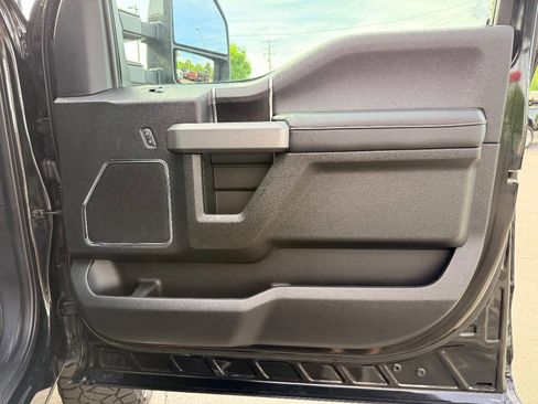 Used 2019 Ford F250 Platinum w/ Platinum Ultimate Package image 43