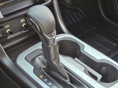 Used 2022 Chevrolet Colorado LT w/ Fleet Safety Package RWD image 27