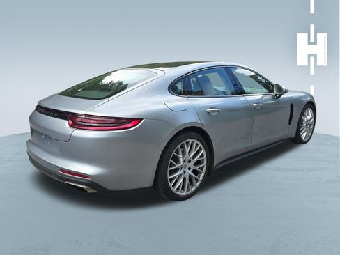 Used 2019 Porsche Panamera 4 AWD/4WD image 4