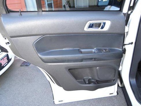 Used 2013 Ford Explorer XLT AWD/4WD image 55