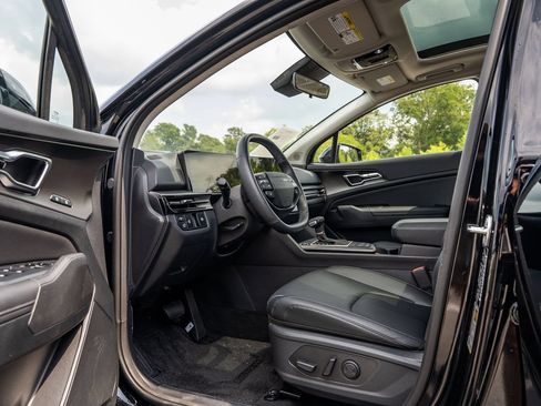 Used 2026 Kia Sportage SX FWD image 19