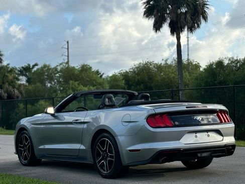 Used 2023 Ford Mustang Premium RWD image 7