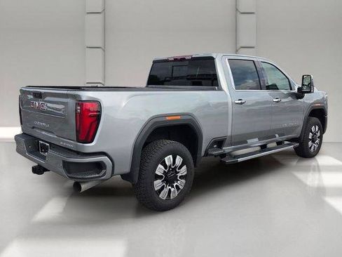Certified 2025 GMC Sierra 2500 Denali AWD/4WD image 5