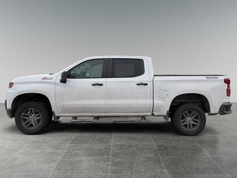 Used 2019 Chevrolet Silverado 1500 Custom Trail Boss w/ Custom Convenience Package image 2