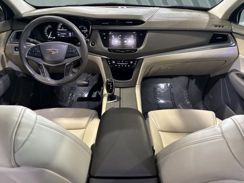 Used 2019 Cadillac XT5 Premium Luxury w/ Driver Assist Package image 13