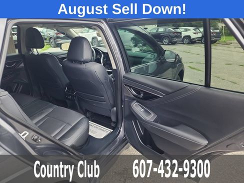 Used 2025 Subaru Outback Limited AWD/4WD image 31