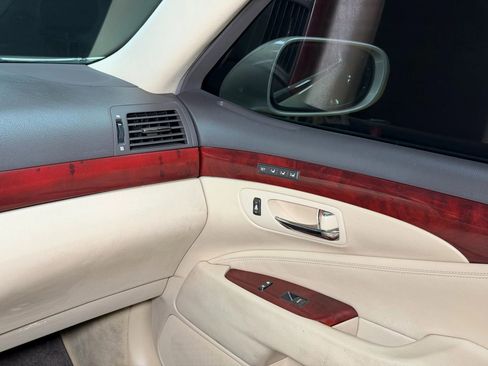 Used 2011 Lexus LS 460 image 22