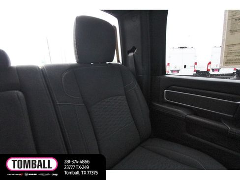 Used 2025 RAM 2500 Big Horn AWD/4WD image 12