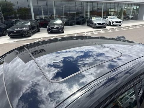 Used 2023 BMW 330i xDrive Sedan w/ Driving Assistance Package AWD/4WD image 12