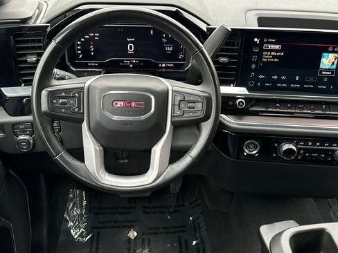 Used 2024 GMC Sierra 1500 SLT image 16