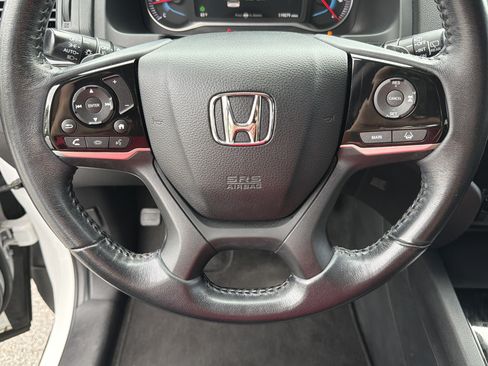 Used 2021 Honda Pilot Touring image 18