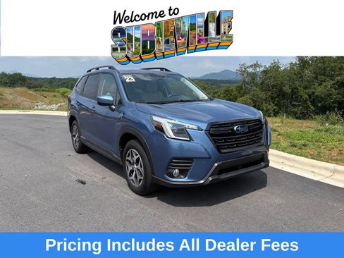 Used 2023 Subaru Forester Premium AWD/4WD image 1