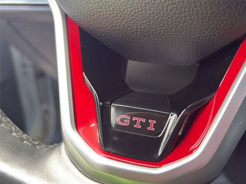 Used 2022 Volkswagen GTI SE FWD image 30