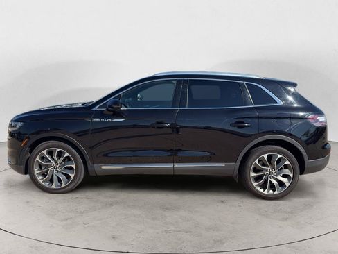 Used 2023 Lincoln Nautilus Reserve w/ Luxury Package AWD/4WD image 4