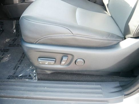 Used 2024 Toyota 4Runner SR5 Premium image 8