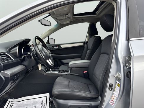 Used 2015 Subaru Outback 2.5i Premium image 12