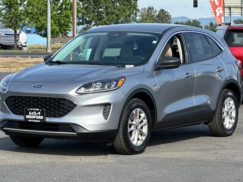 Used 2022 Ford Escape SE w/ Convenience Package AWD/4WD image 9