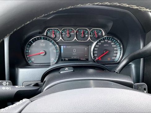 Used 2018 Chevrolet Silverado 1500 LT w/ All Star Edition RWD image 12