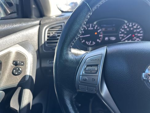 Used 2014 Nissan Altima 2.5 SL w/ Technology Package image 20