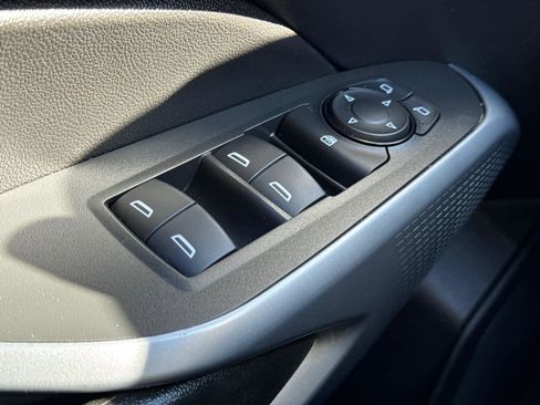 Used 2024 Chevrolet Trax RS w/ Driver Confidence Package image 24