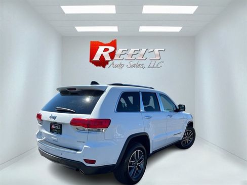 Used 2019 Jeep Grand Cherokee Limited w/ Luxury Group II AWD/4WD image 8