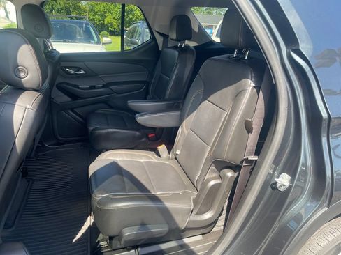 Used 2020 Chevrolet Traverse LT w/ LT Premium Package AWD/4WD image 15