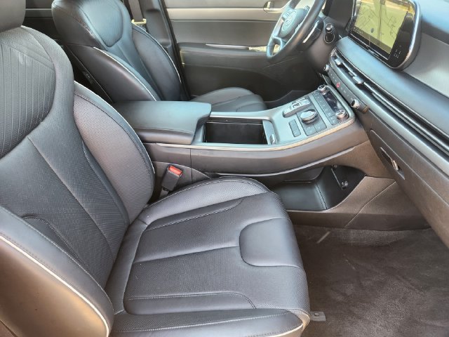 Used 2024 Hyundai Palisade SEL FWD image 14