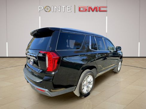 Used 2021 GMC Yukon SLT w/ SLT Premium Package image 5