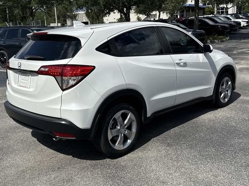Certified 2022 Honda HR-V LX image 4