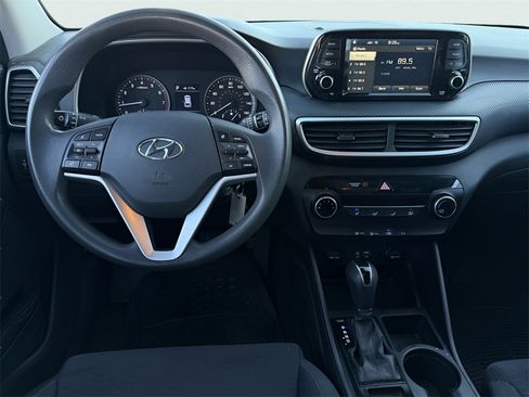 Used 2020 Hyundai Tucson SE image 17