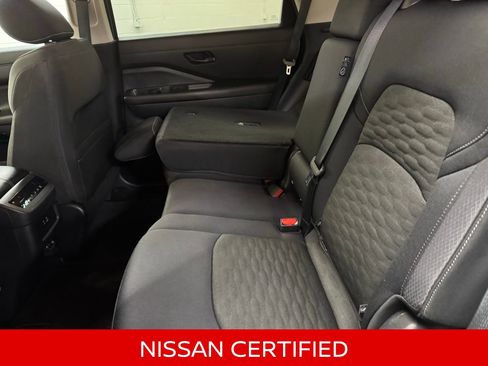 Certified 2024 Nissan Pathfinder SV image 27