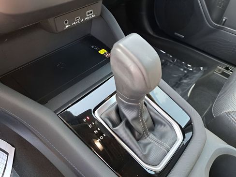 Used 2025 Subaru Forester Limited image 26