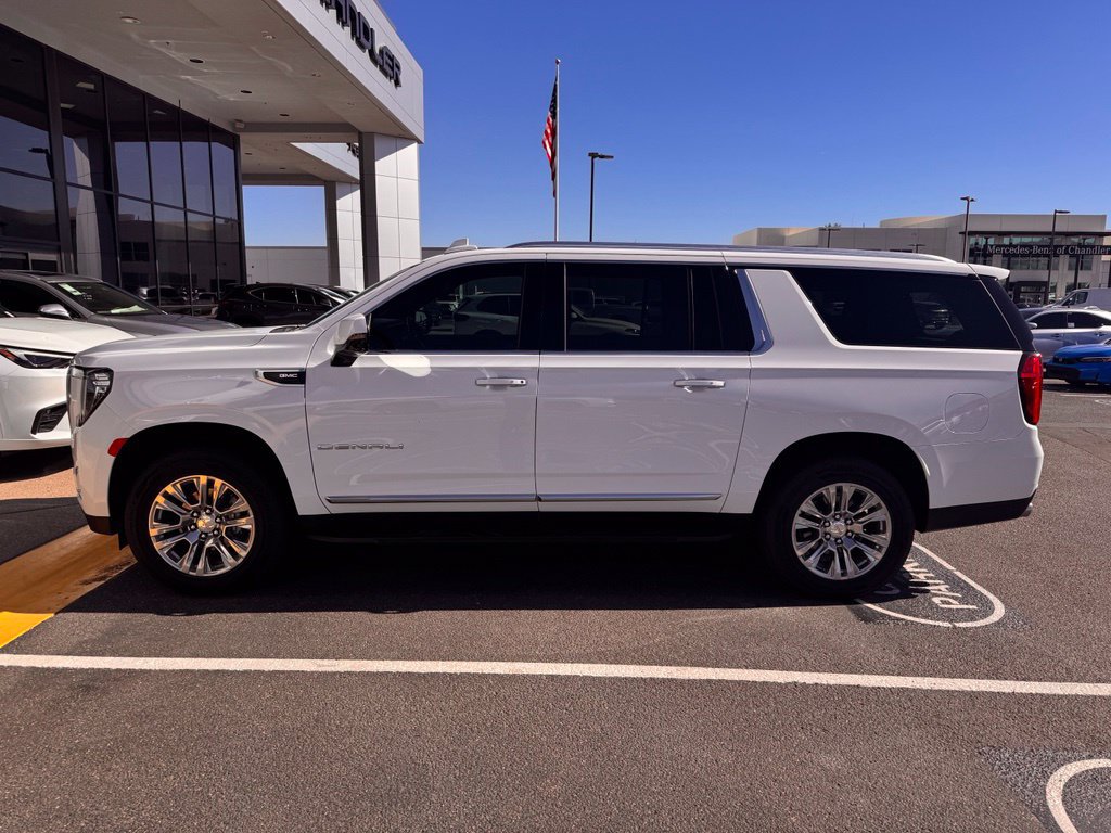 Used 2021 GMC Yukon XL Denali AWD/4WD image 2