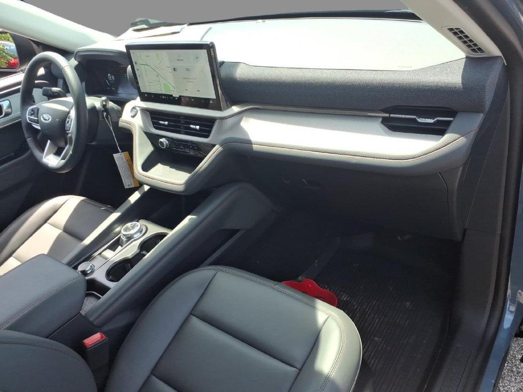 New 2026 Ford Explorer Active w/ Active Comfort Package AWD/4WD image 12