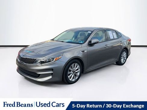 Used 2018 Kia Optima EX image 3