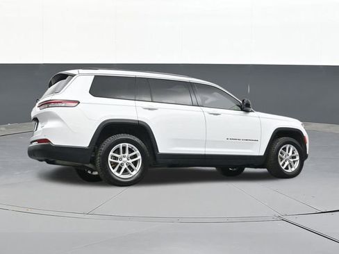 Used 2022 Jeep Grand Cherokee L Laredo w/ Luxury Tech Group I image 47