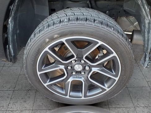 Used 2019 RAM 1500 Laramie image 4