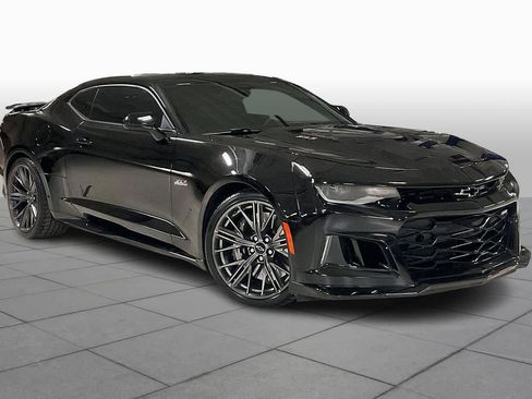 Used 2023 Chevrolet Camaro ZL1 image 2