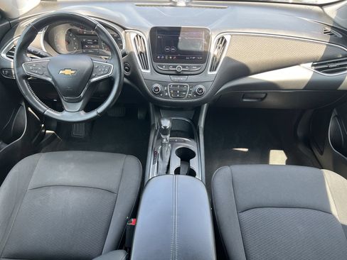 Used 2021 Chevrolet Malibu LT w/ Midnight Edition FWD image 2