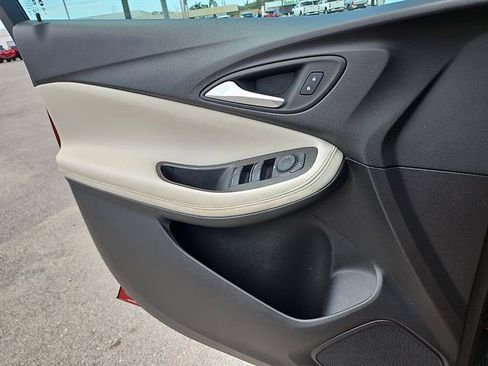 Used 2025 Buick Encore GX Preferred FWD image 13