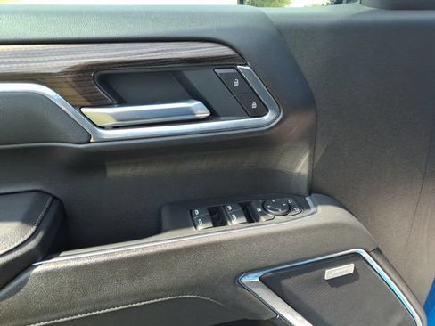 Used 2025 Chevrolet Silverado 1500 LT Trail Boss w/ Convenience Package II AWD/4WD image 13