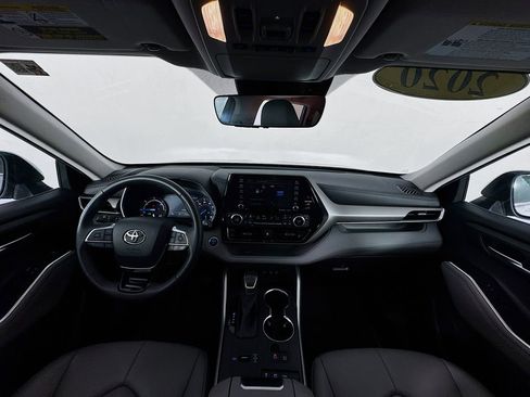 Used 2020 Toyota Highlander XLE image 35