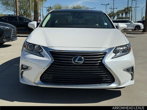 Used 2018 Lexus ES 350 w/ Navigation System Package image 5