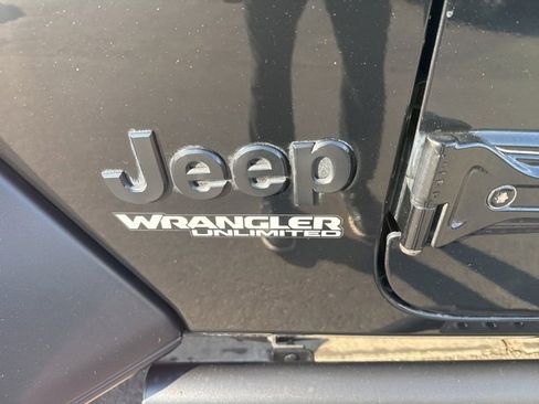 Certified 2021 Jeep Wrangler Unlimited Sport image 33