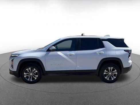 Used 2025 Chevrolet Equinox LT image 9