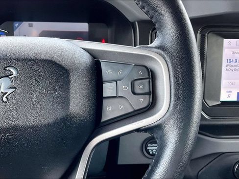 Used 2022 Ford Bronco Big Bend w/ Sasquatch Package AWD/4WD image 11