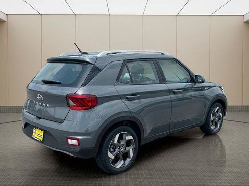 New 2026 Hyundai Venue SEL FWD image 3