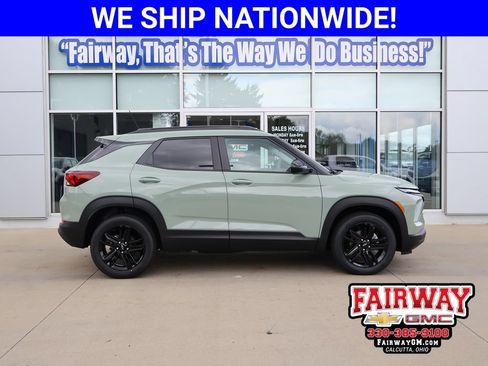 New 2026 Chevrolet TrailBlazer LT w/ Convenience Package AWD/4WD image 1