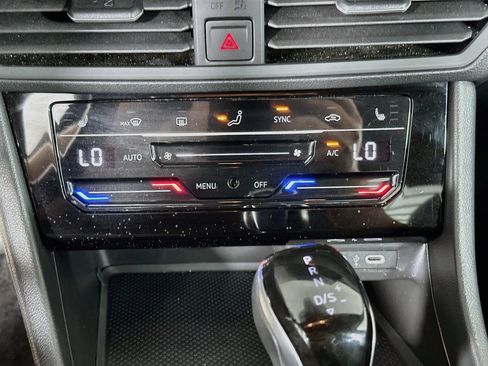 Used 2025 Volkswagen Jetta Sport FWD image 23